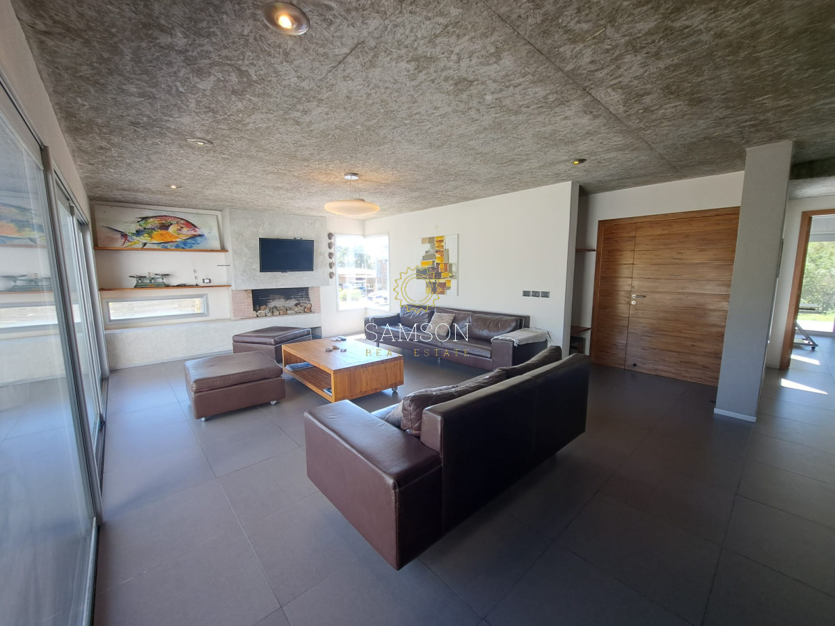 Casa ID.66482 - MODERNA CASA DE 4 DORMITORIOS EN BARRIO PRIVADO LA RESIDENCE, PUNTA DEL ESTE