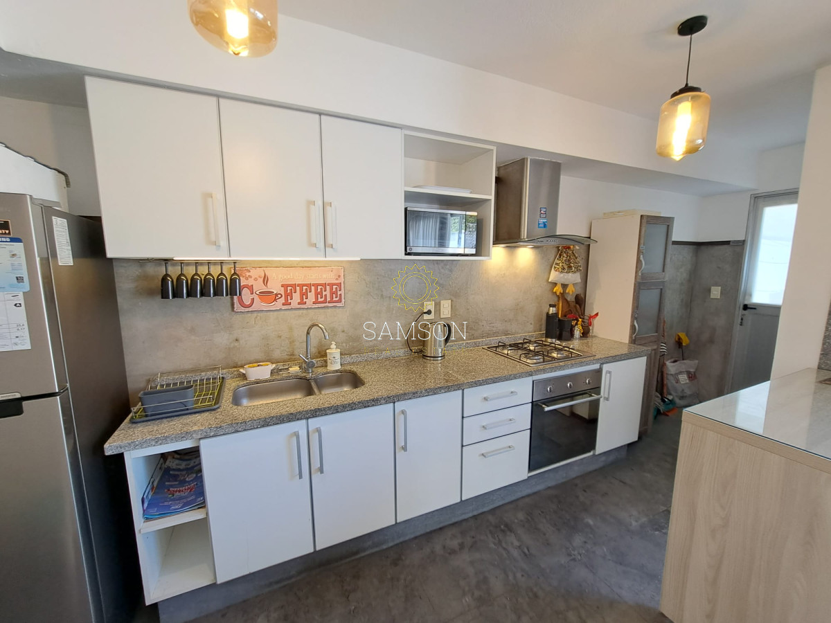 Casa ID.66402 - ALQUILER TEMPORAL DE CASA DE 3 DORMITORIOS Y 3 BAÑOS, PLAYA MANSA PUNTA DEL ESTE 