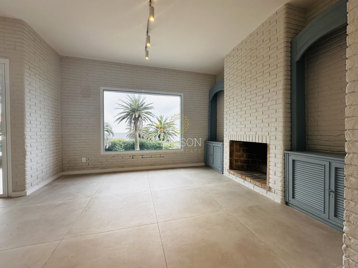 Casa ID.66906 - Casa  de 4 dormitorios en Venta zona de faro peninsula Punta del Este