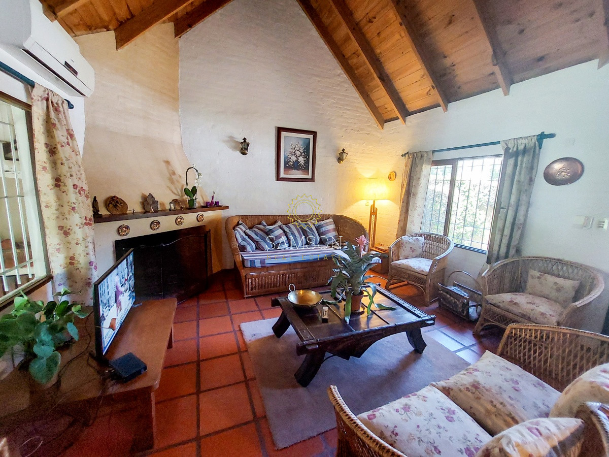 Casa ID.64670 - Venta Casa 2 Dormitorios Playa Mansa Punta del Este 