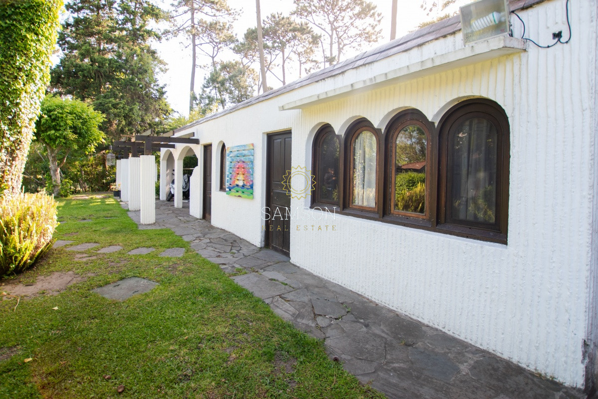 Casa ID.65721 - Venta casa de 3 dormitorios con piscina Punta del Este