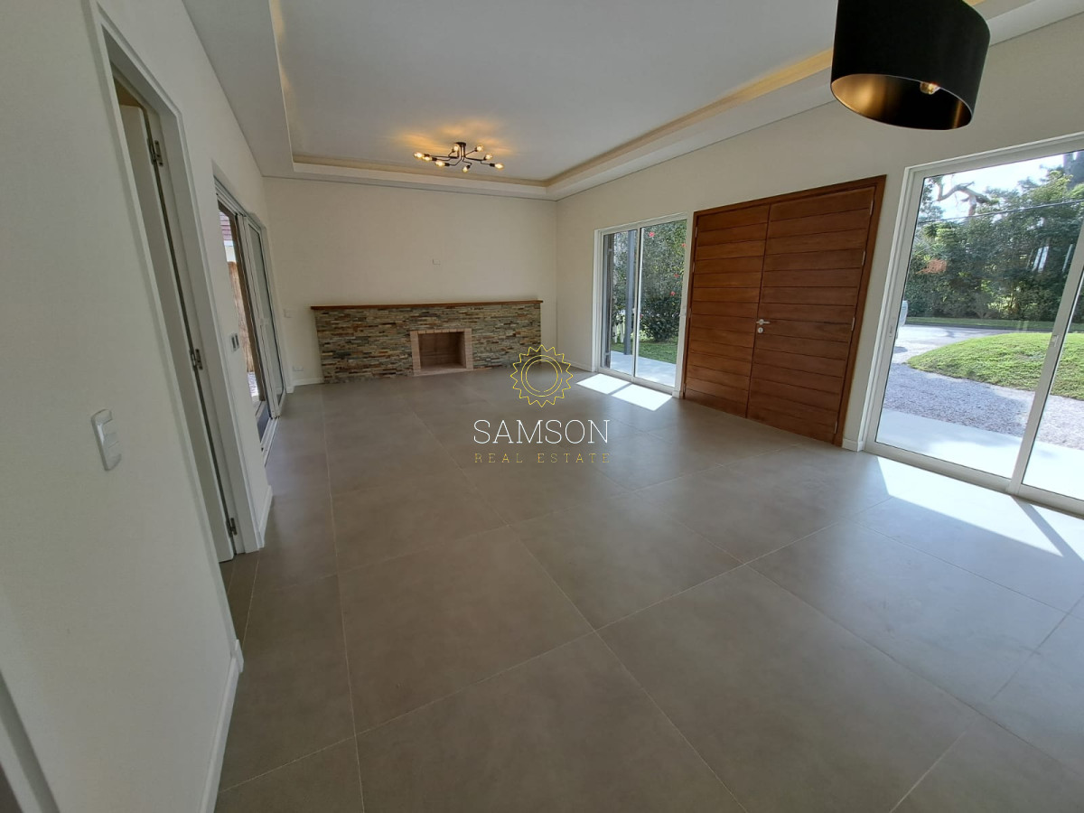 Casa ID.66431 - Casa Moderna en venta barrio Golf  Punta del Este