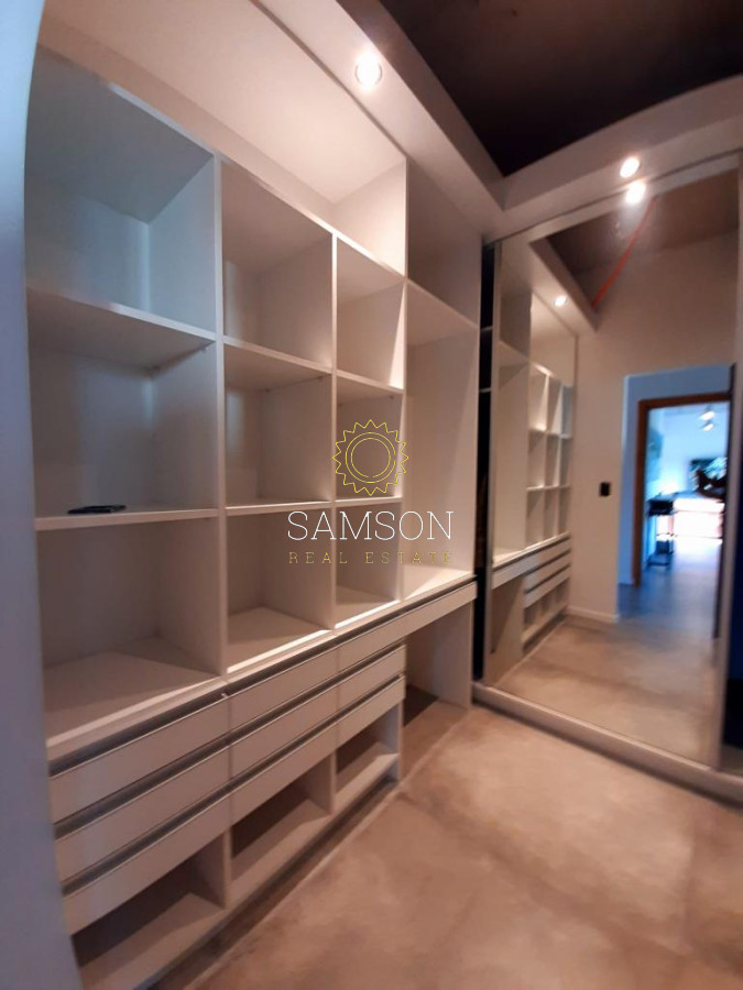 Casa ID.65960 - Venta casa 3 dormitorios en Beverly Hills con piscina climatizada. 