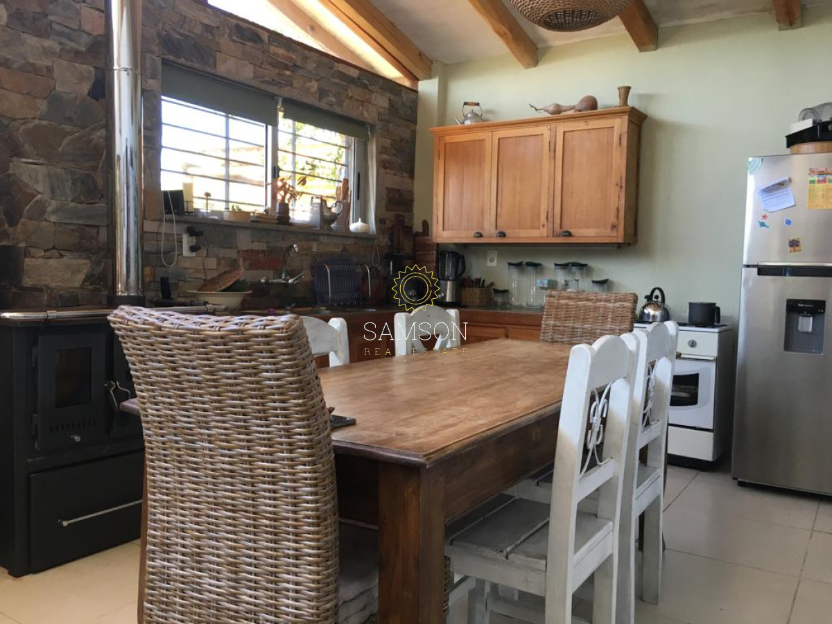 Casa ID.66326 - Venta casa de 3 dormitorios y 2 baños en la Barra