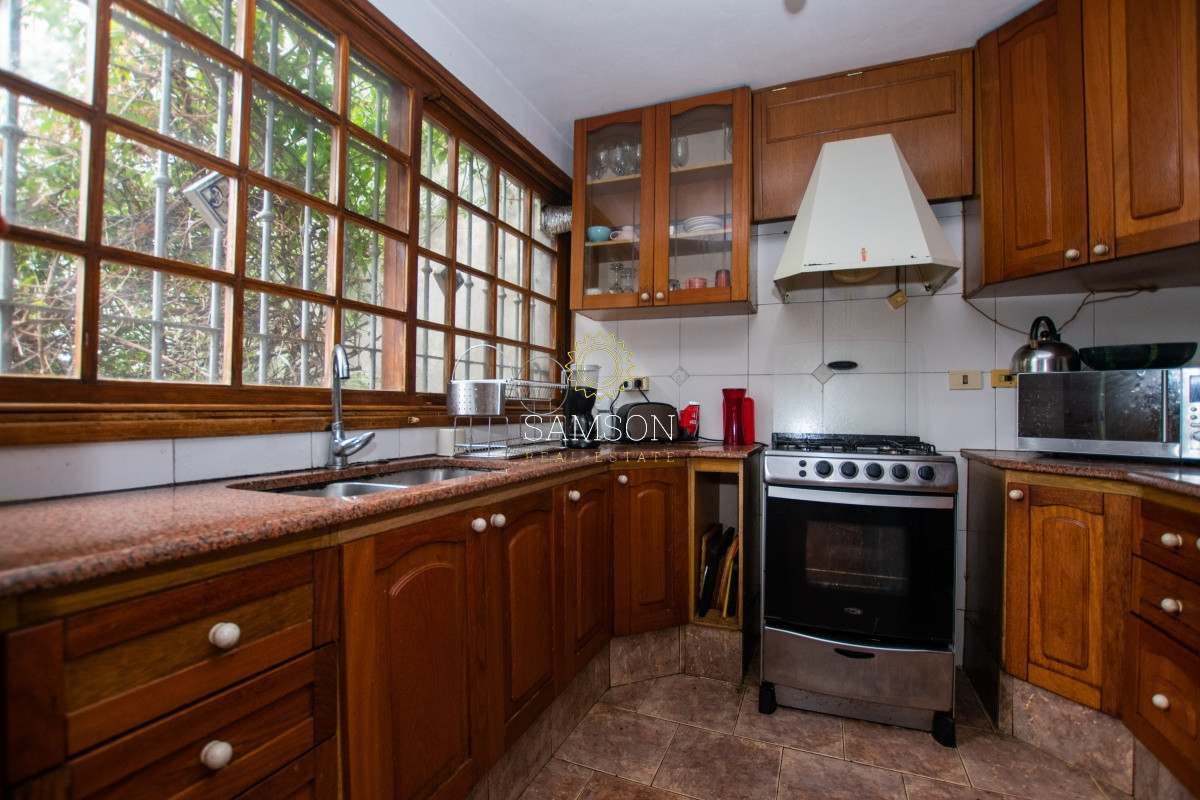 Casa ID.65528 - venta casa 3 dormitorios y patio Parque Rodo 