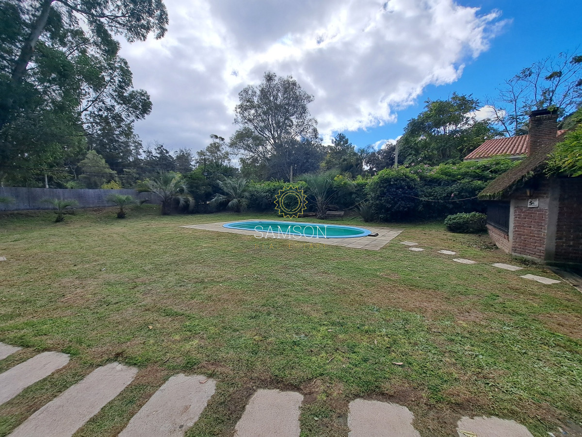 Casa ID.66765 - Casa con piscina en Venta 3 Dormitorios Playa Pinares  Punta del Este