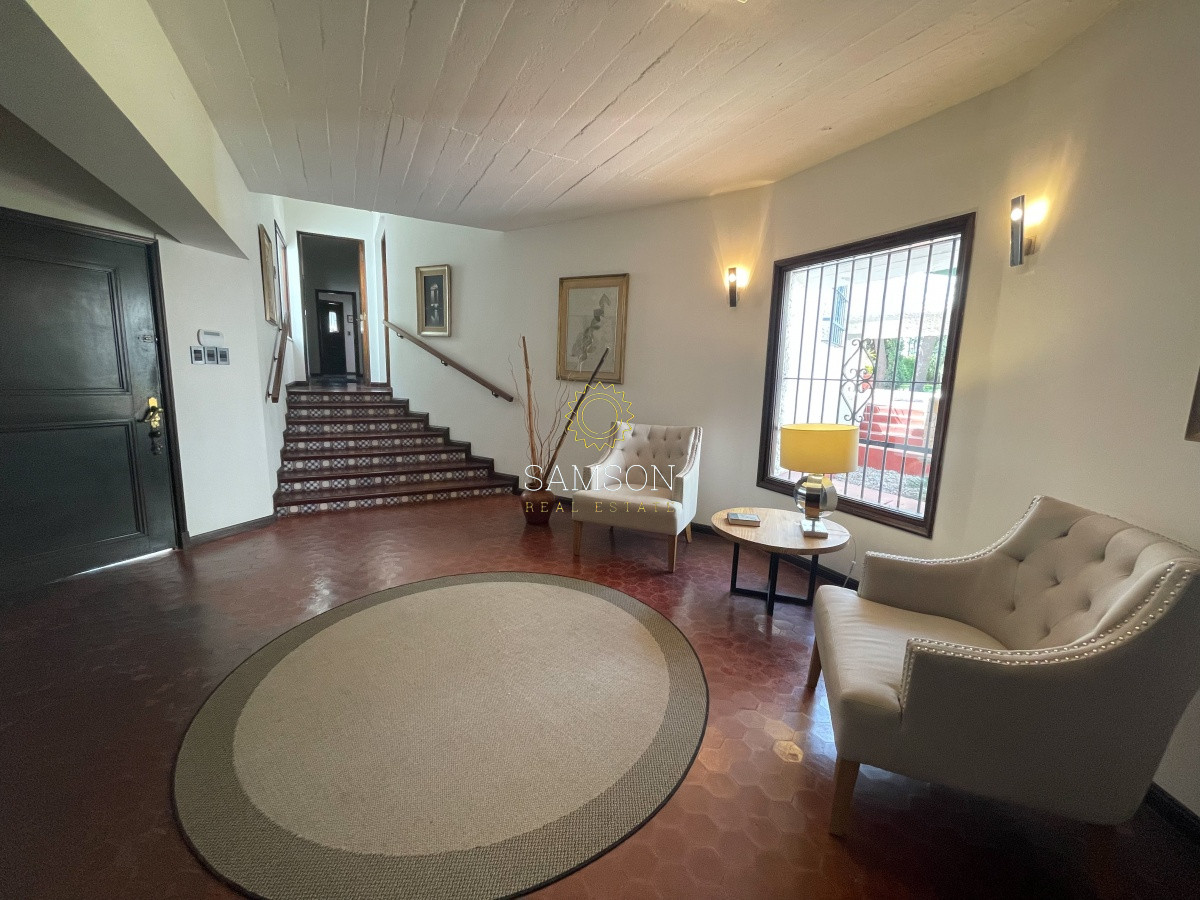 Casa ID.64832 - Casa en venta 4 dormitorios con piscina en Carrasco 