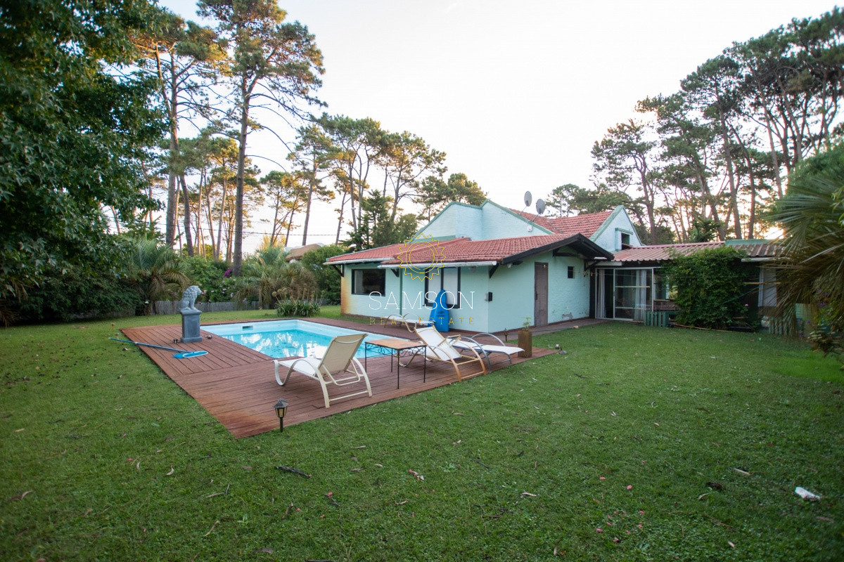 Casa ID.42 - Venta Casa de 4 dormitorios Lugano Punta del Este 