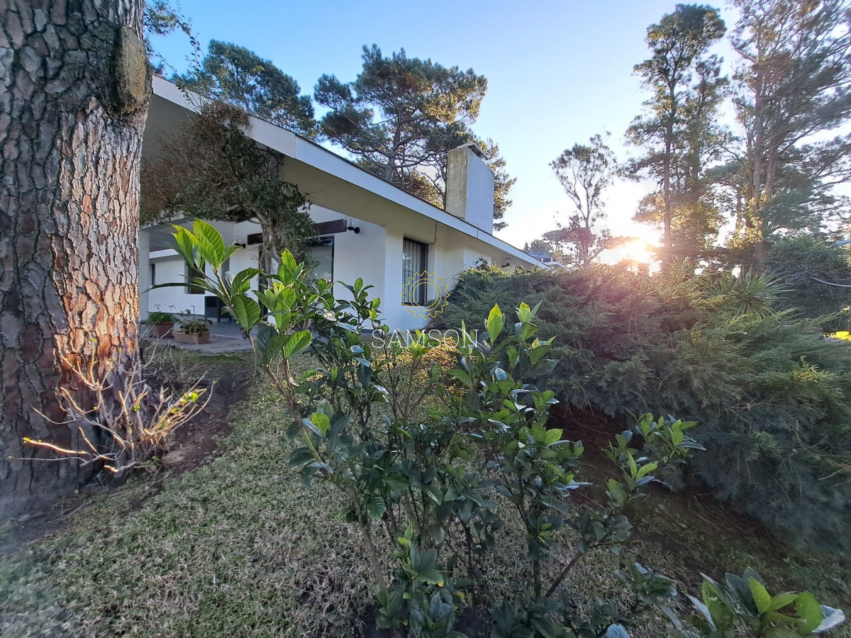Casa ID.66386 - Casa en venta de 4 Dormitorios y 3 Baños en San Rafael