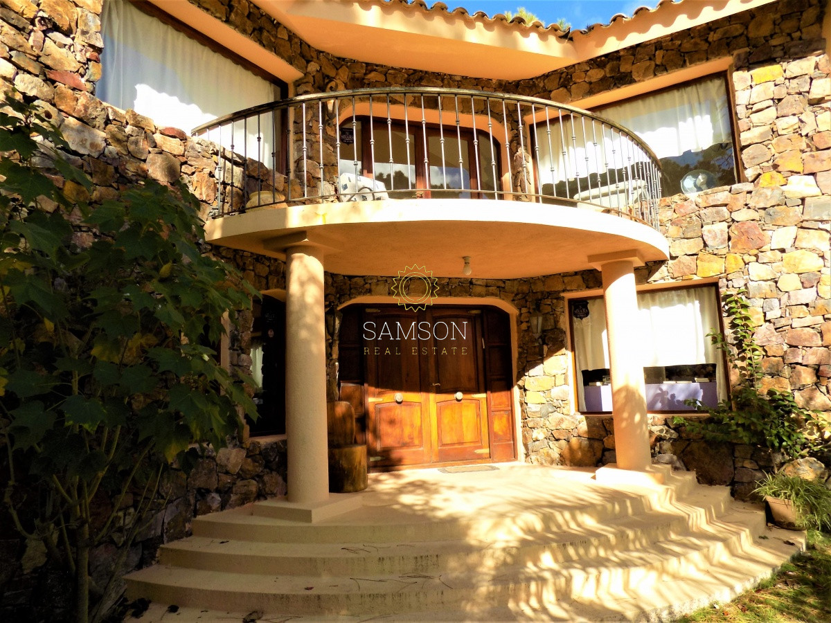Casa ID.39 - OPORTUNIDAD Venta Casa de 4 Dormitorios con vista a 360 Grados, Punta del Este.