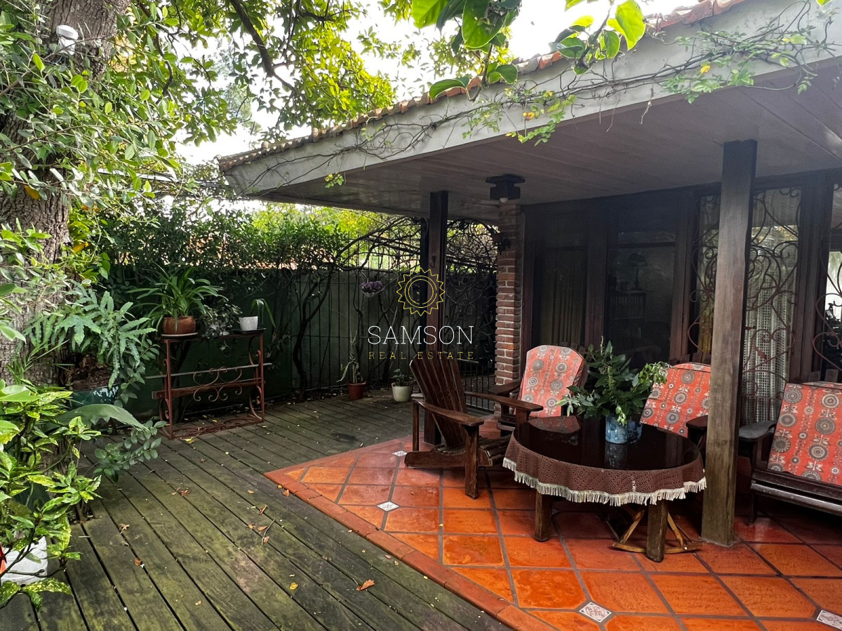 Casa ID.66219 - Casa en venta 6 dormitorios 5 baños en Pinares