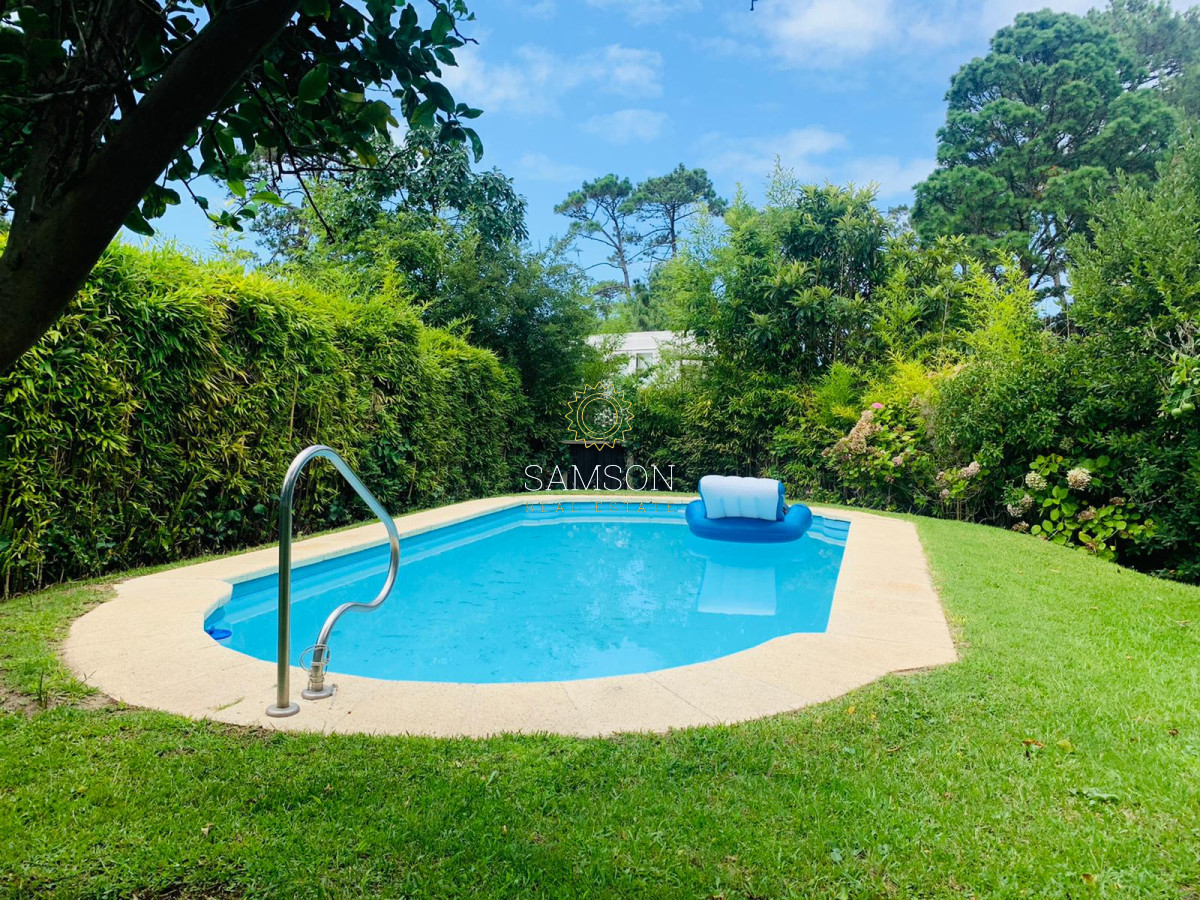 Casa ID.59861 - Casa de 3 dormitorios con piscina en venta Playa brava Punta del Este