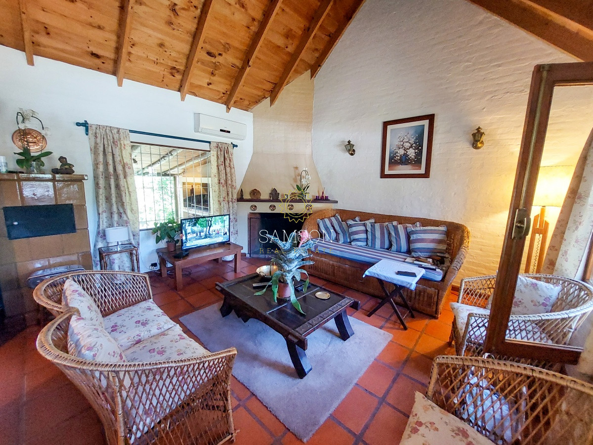 Casa ID.64670 - Venta Casa 2 Dormitorios Playa Mansa Punta del Este 