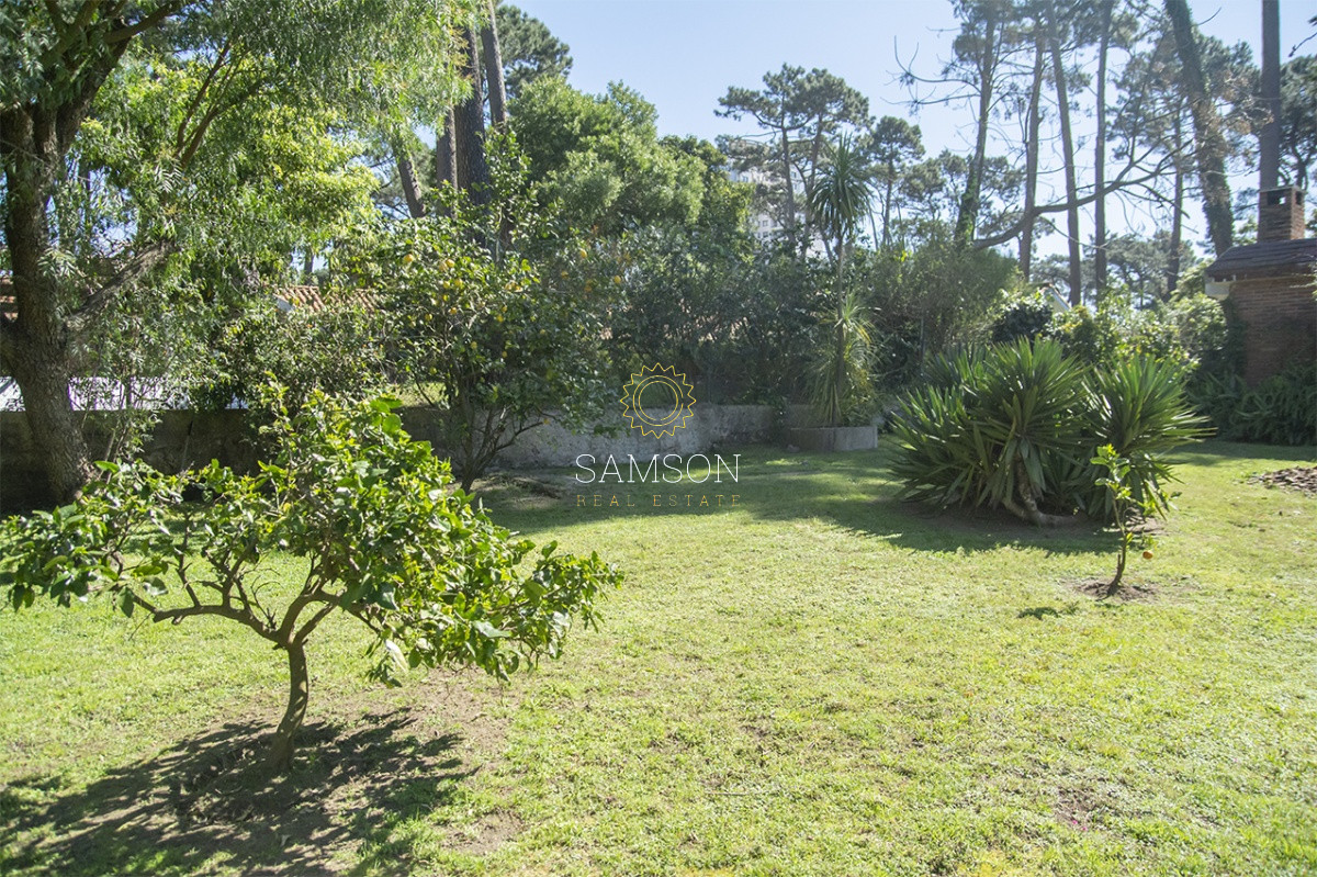 Casa ID.64482 - Casa en Venta 6 dormitorios en Cantegril 