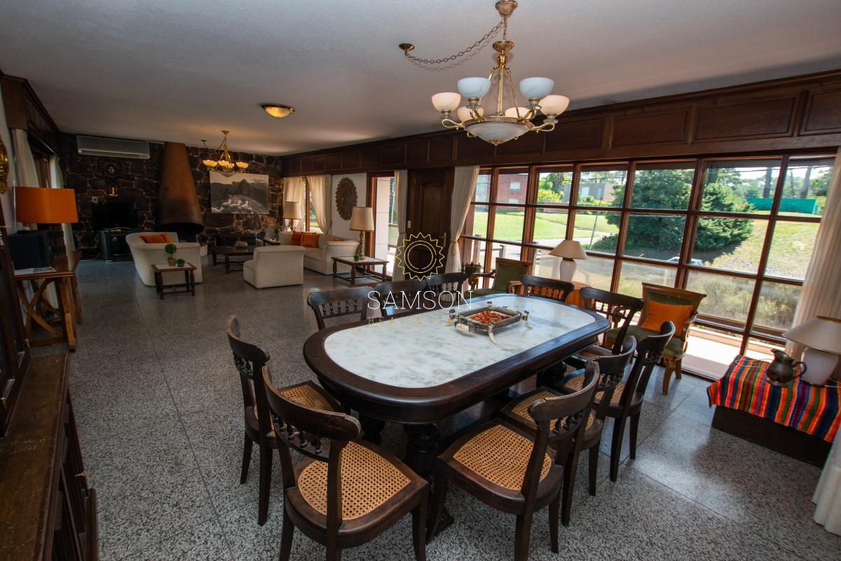 Casa ID.65945 - Casa en venta 3 dormitorios en la mansa cerca del mar. 