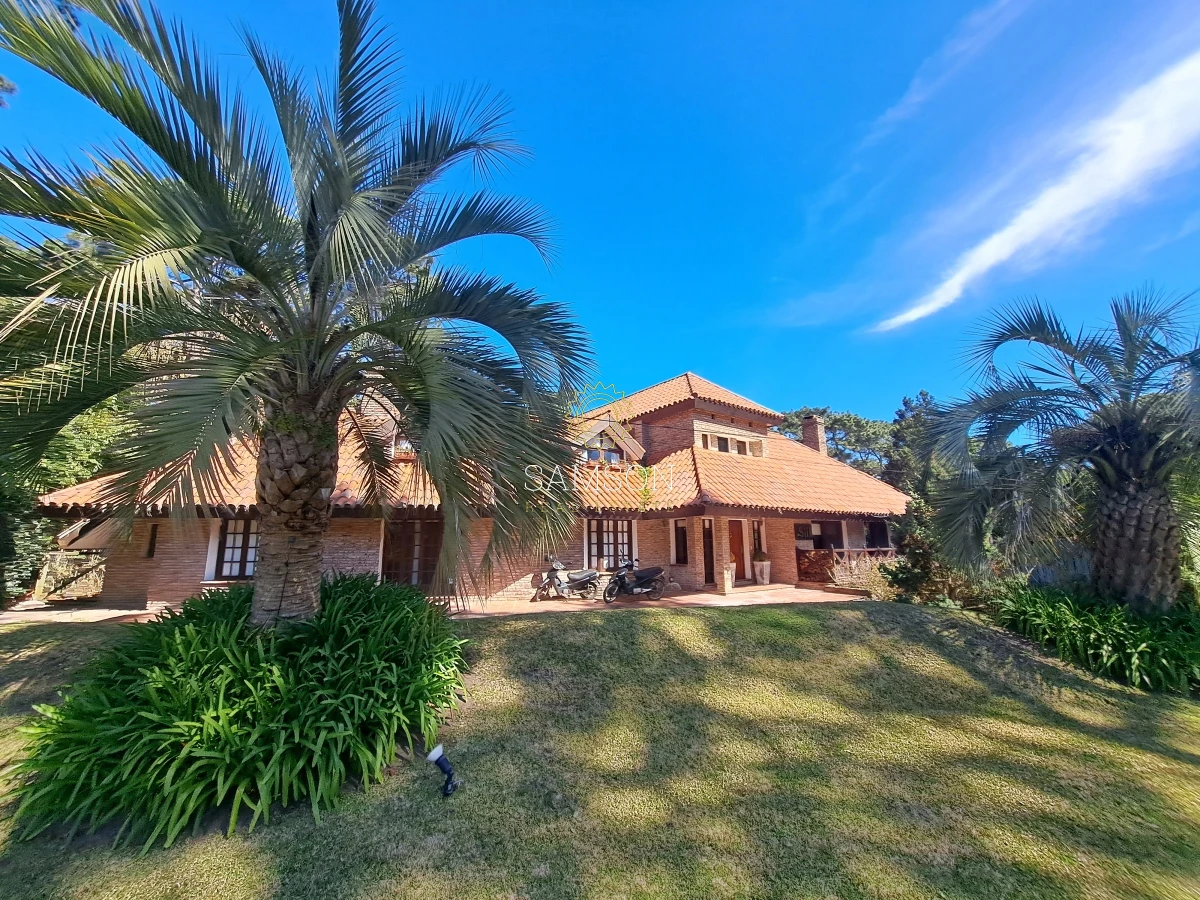 Casa ID.66981 -  Casa con piscina  en venta San Rafael Punta del Este 