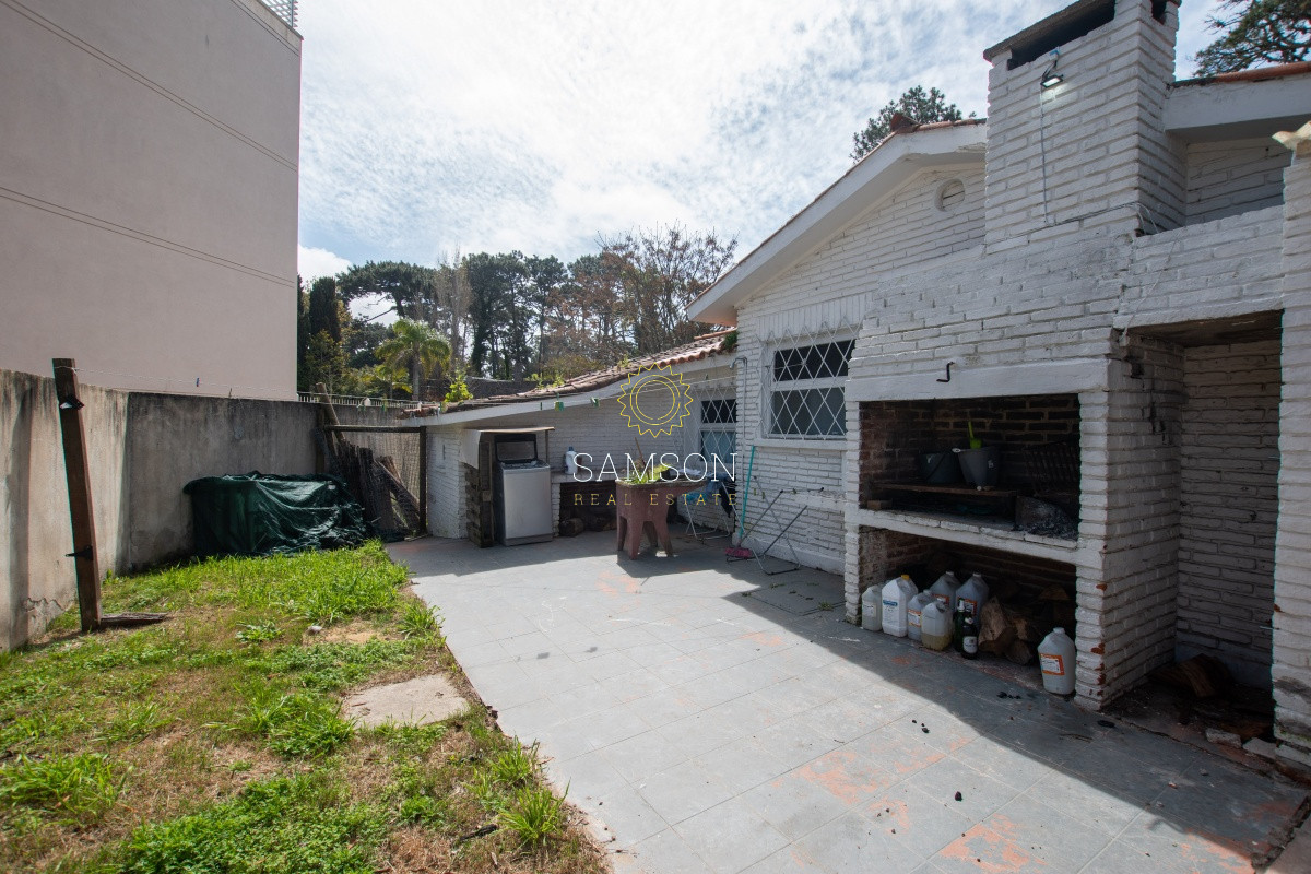 Casa ID.65628 - Vendo casa 2 dormitorios en esquina San Rafael, amplio terreno