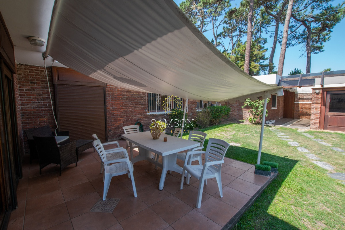 Casa ID.65945 - Casa en venta 3 dormitorios en la mansa cerca del mar. 