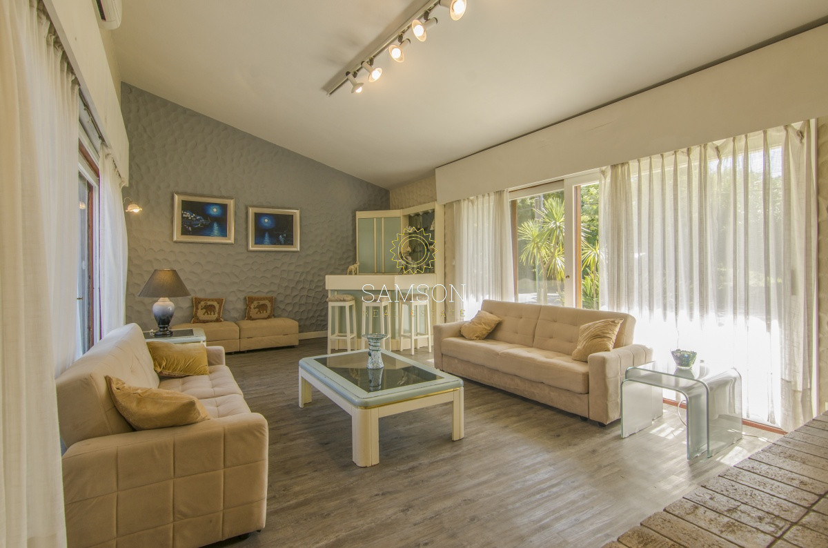 Casa ID.57934 - Casa de 4 dormitorios en venta parada 7 de Playa Mansa Punta del Este