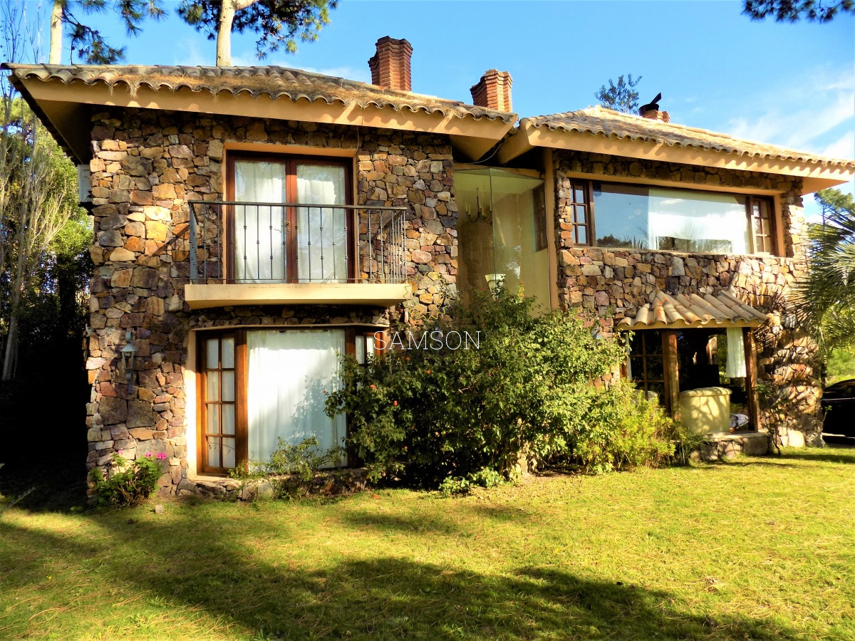 Casa ID.39 - OPORTUNIDAD Venta Casa de 4 Dormitorios con vista a 360 Grados, Punta del Este.