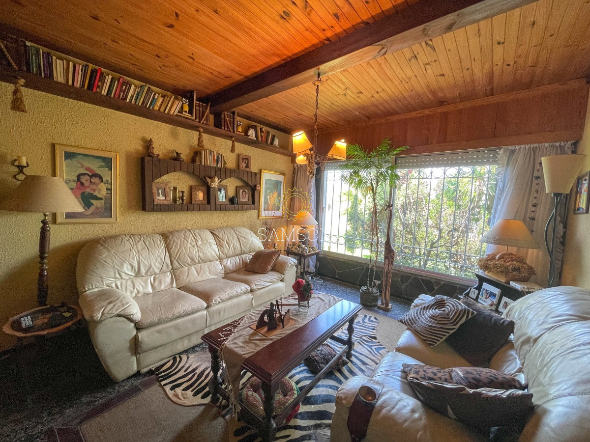 Casa ID.64998 - Lagomar | Casa en venta de 4 dormitorios y piscina 