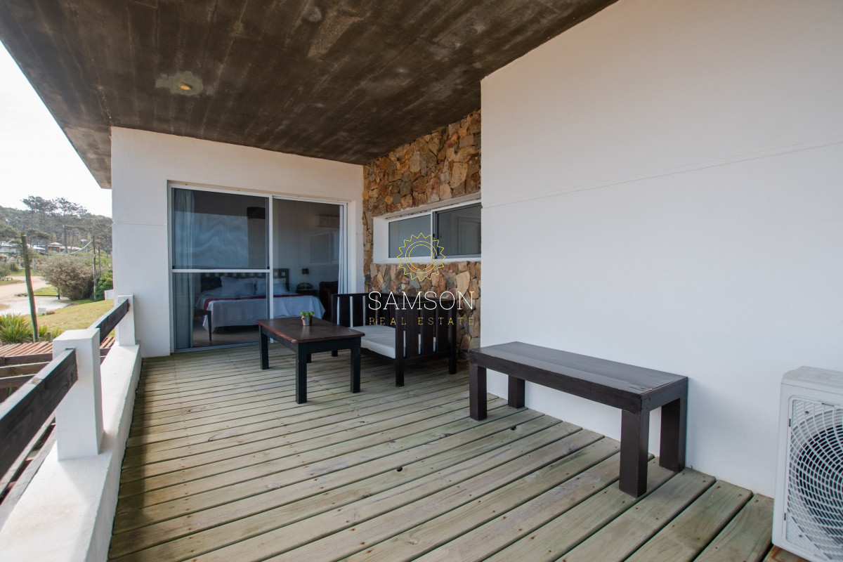 Casa ID.65600 -  Casa frente al mar de 5 dormitorios con piscina en Montoya, La Barra.
