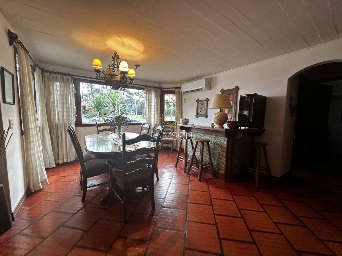 Casa ID.66938 - Casa en venta próxima al mar Montoya La barra Punta del Este 