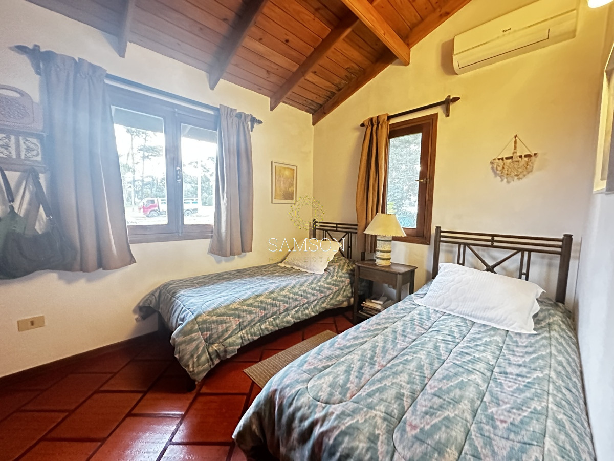 Casa ID.66938 - Casa en venta próxima al mar Montoya La barra Punta del Este 