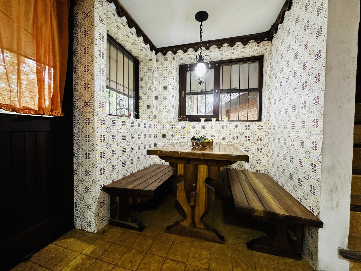 Casa ID.66957 - Casa en venta 4 dormitorios en  Lugano Punta del Este