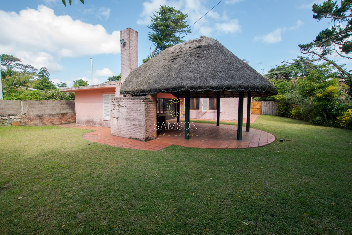 Casa ID.58066 - VENTA DE CASA EN PLAYA MANSA A METROS DEL MAR.