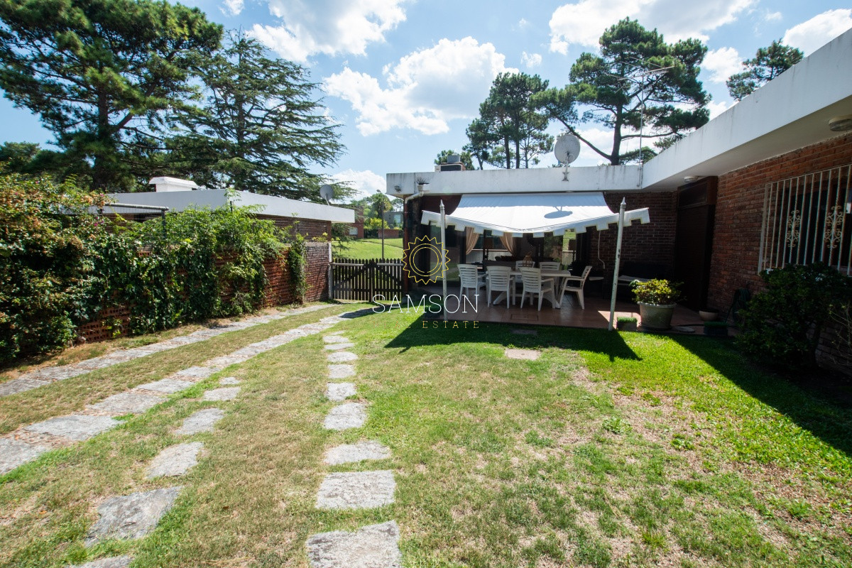 Casa ID.65945 - Casa en venta 3 dormitorios en la mansa cerca del mar. 