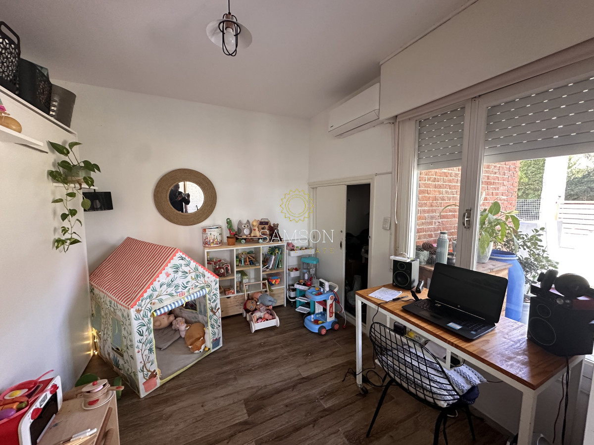 Casa ID.67001 - Casa de 3 dormitorios en PH a una cuadra del mar en Venta Playa Mansa Punta del Este