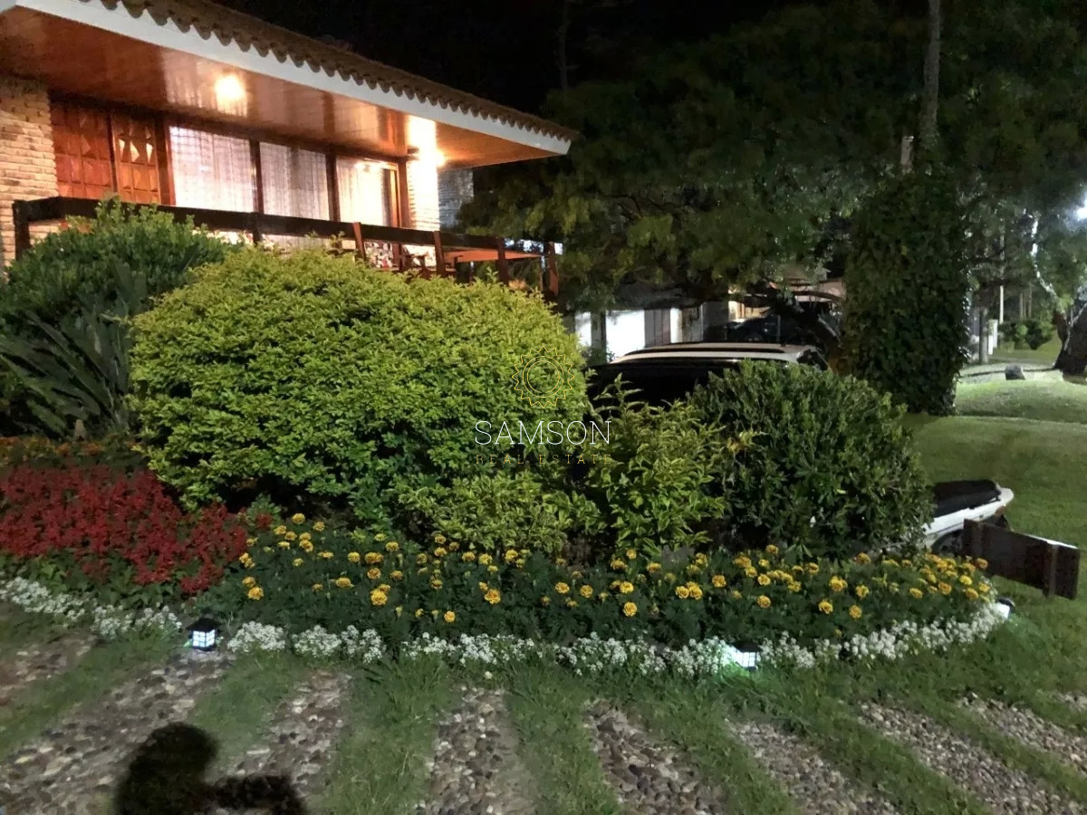 Casa ID.66789 - Casa de 5 dormitorios a metros del mar en Playa Mansa Punta del Este