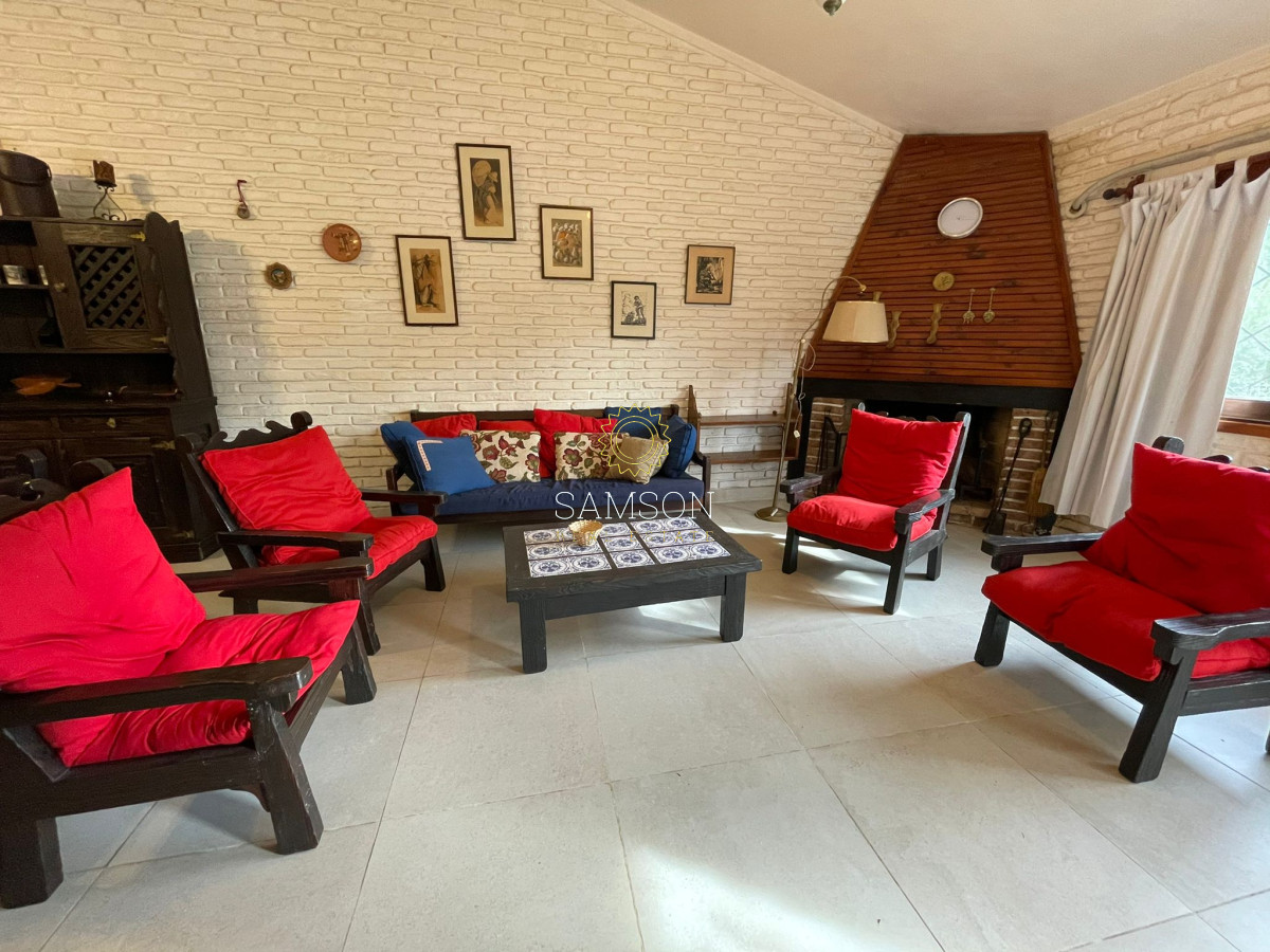 Casa ID.64190 - casa en VENTA de 3 dormitorios en parada 19 de la Mansa