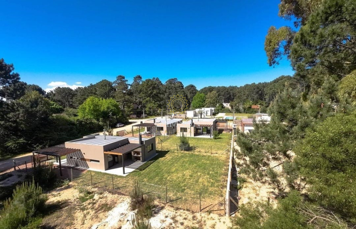 Casa ID.66529 - VENTA DE CASA A ESTRENAR EN PINARES, PUNTA DEL ESTE 