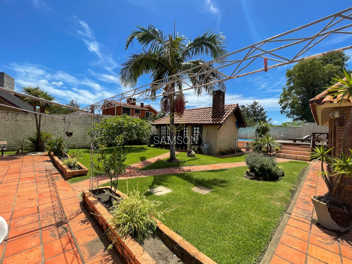 Casa ID.64998 - Lagomar | Casa en venta de 4 dormitorios y piscina 