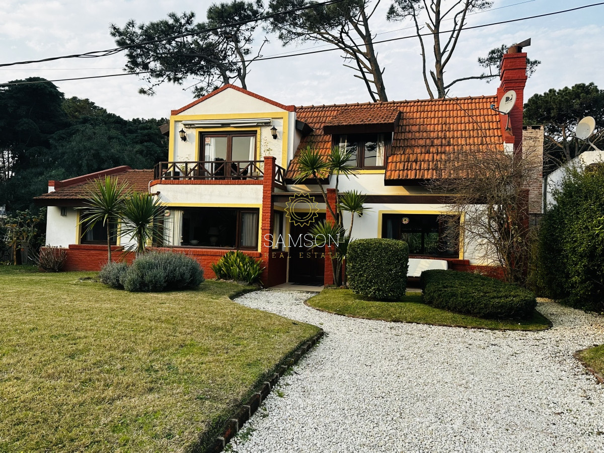 Casa ID.66938 - Casa en venta próxima al mar Montoya La barra Punta del Este 