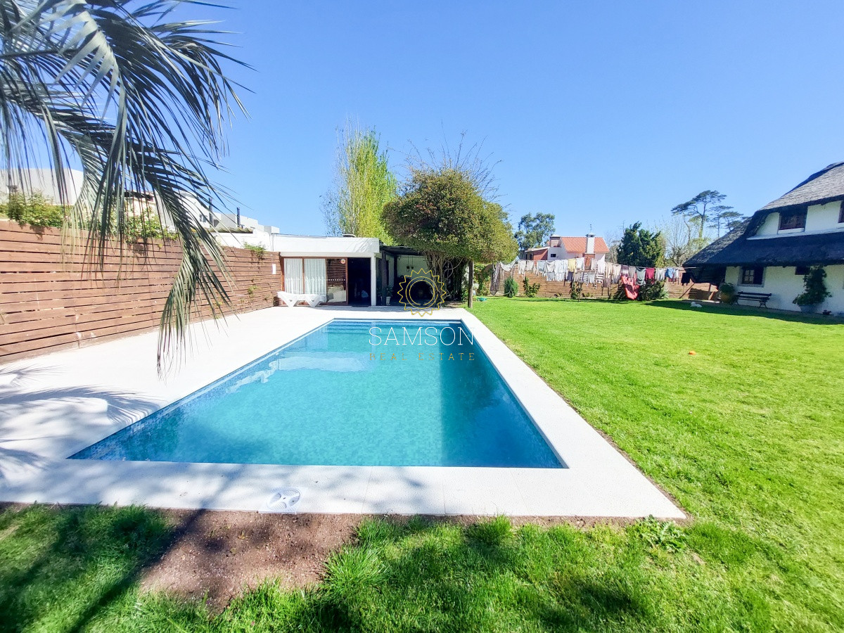 Casa ID.57995 - Venta Casa de 3 Dormitorios con Piscina Climatizada en Pinares, Punta del Este