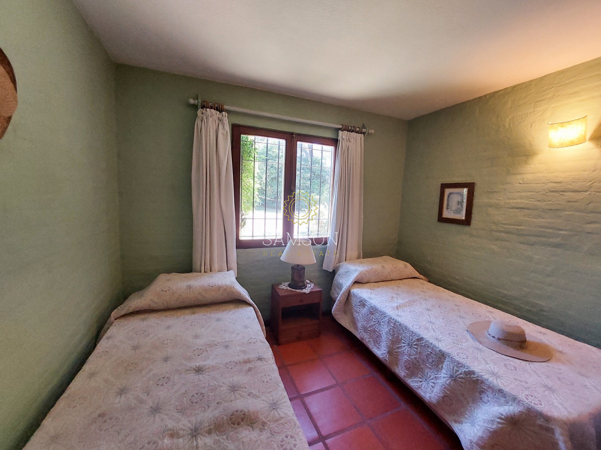 Casa ID.64670 - Venta Casa 2 Dormitorios Playa Mansa Punta del Este 