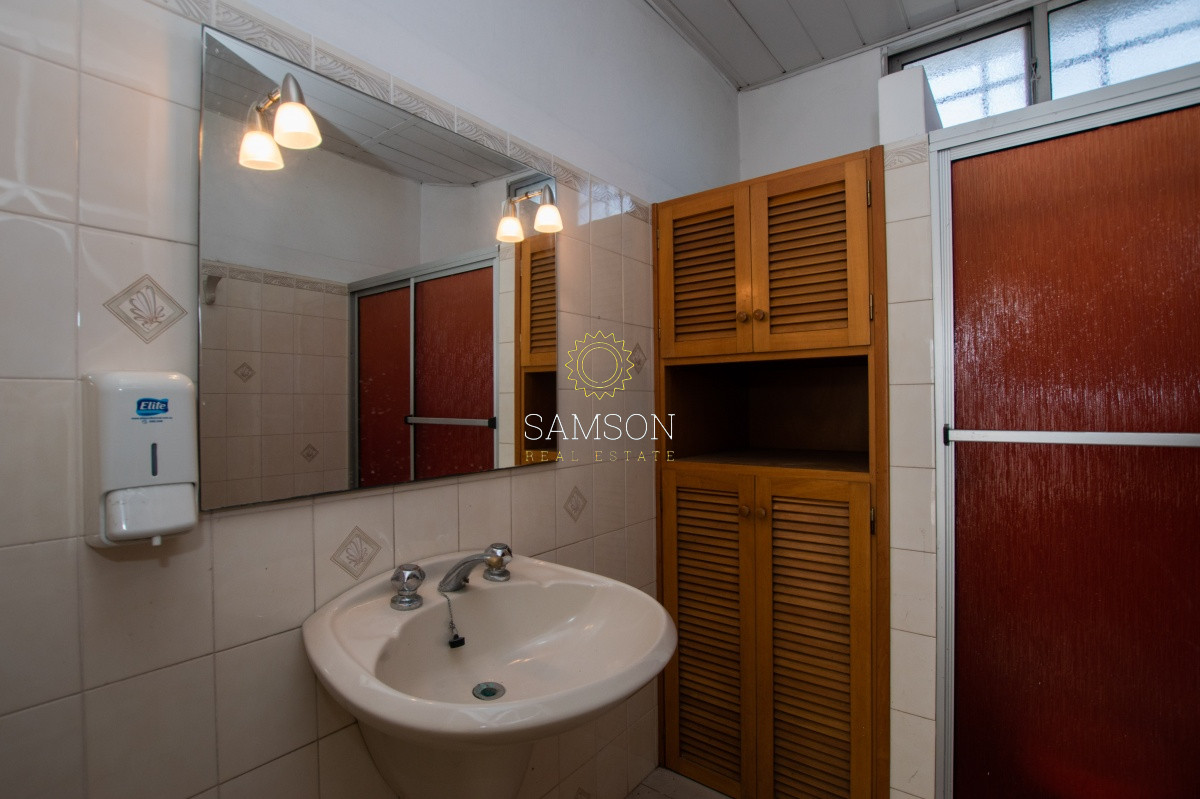 Casa ID.65586 - Venta casa 3 dormitorios 8 de octubre con garage 