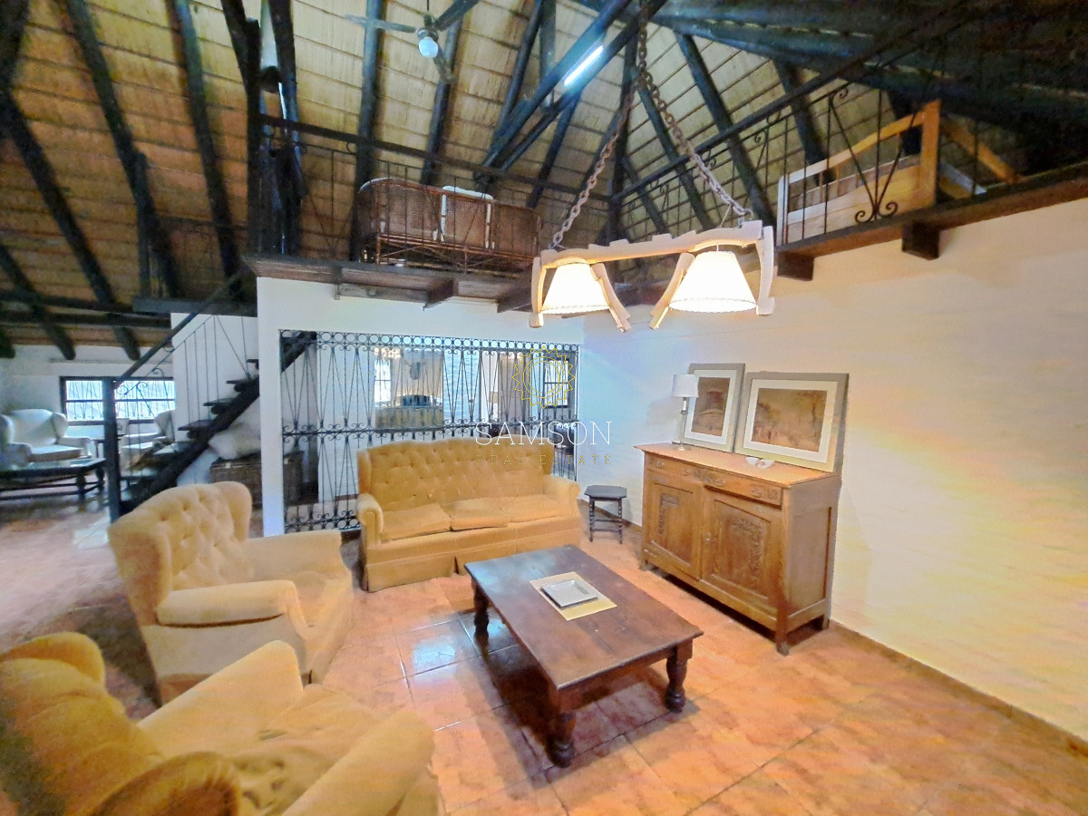 Casa ID.66765 - Casa con piscina en Venta 3 Dormitorios Playa Pinares  Punta del Este