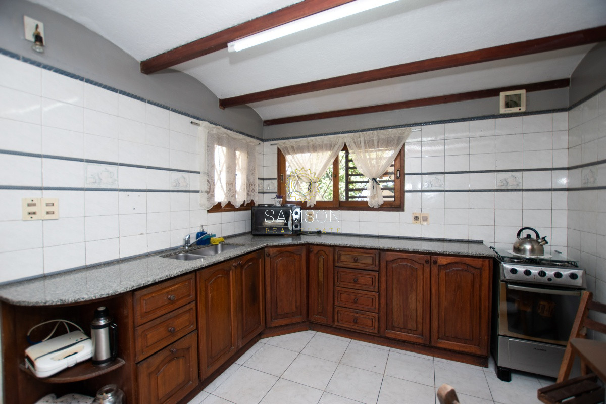 Casa ID.65597 - Venta casa 4 dormitorios patio mas garaje Goes  