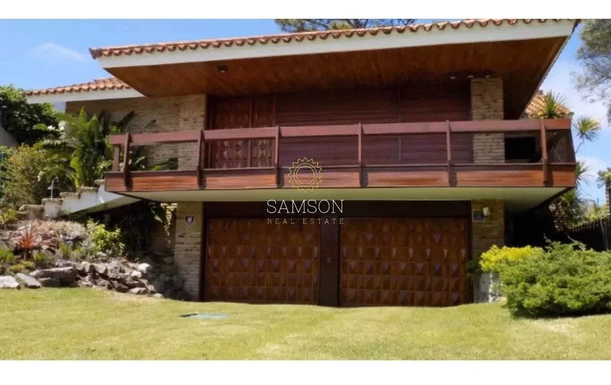 Casa ID.66789 - Casa de 5 dormitorios a metros del mar en Playa Mansa Punta del Este