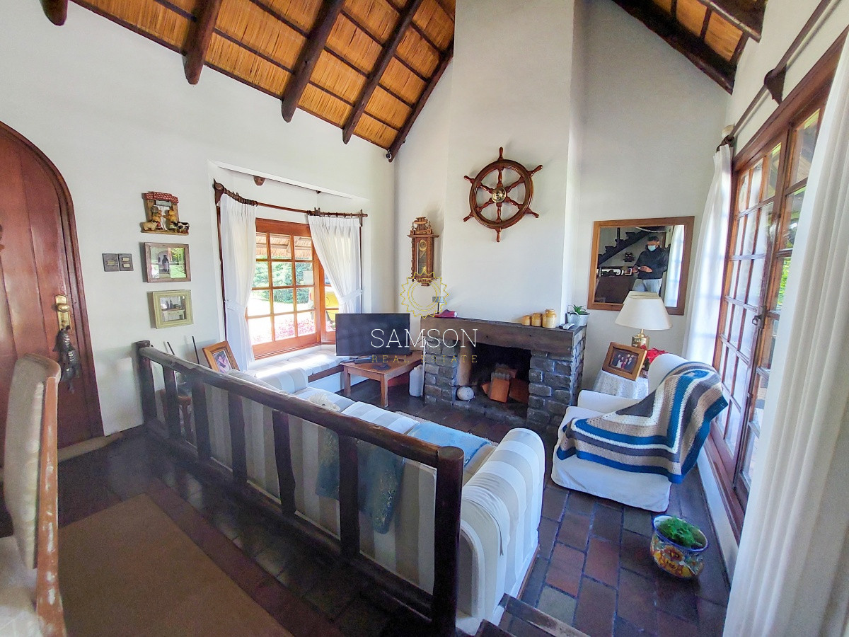 Casa ID.57995 - Venta Casa de 3 Dormitorios con Piscina Climatizada en Pinares, Punta del Este
