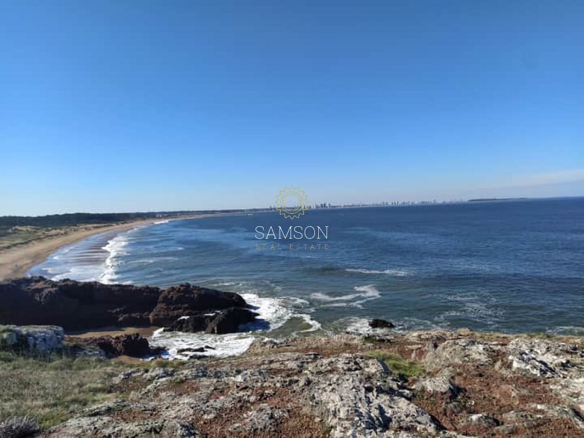 Casa ID.63847 - Casa de 4 dormitorios con vista al mar en venta Punta del Este 