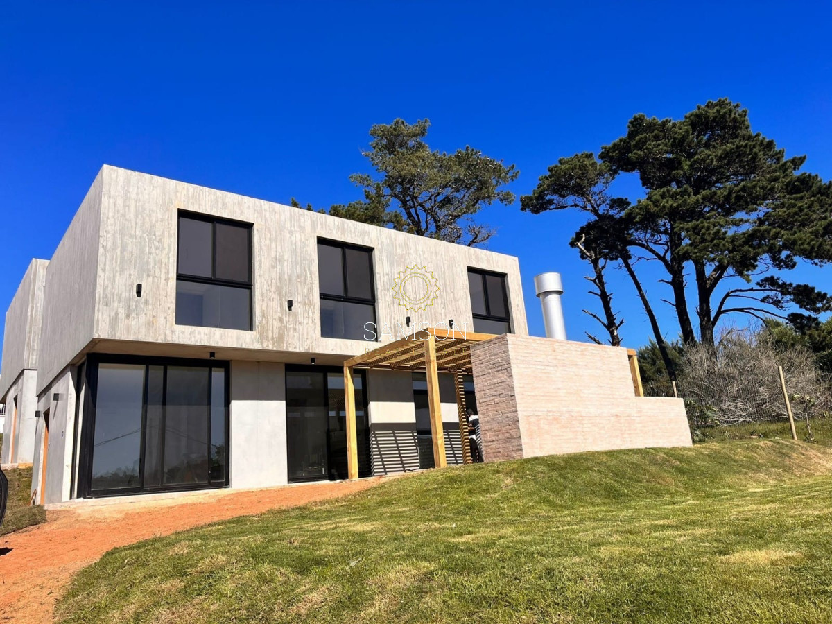 Casa ID.66211 - Venta de Casa de 3 dormitorios en Piedras del Chileno 