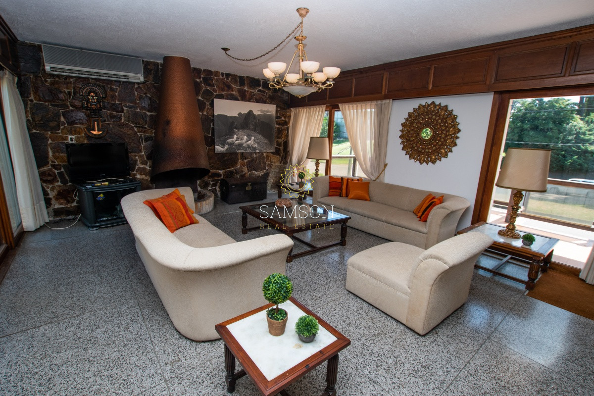 Casa ID.65945 - Casa en venta 3 dormitorios en la mansa cerca del mar. 