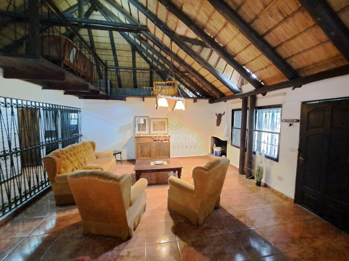 Casa ID.66765 - Casa con piscina en Venta 3 Dormitorios Playa Pinares  Punta del Este