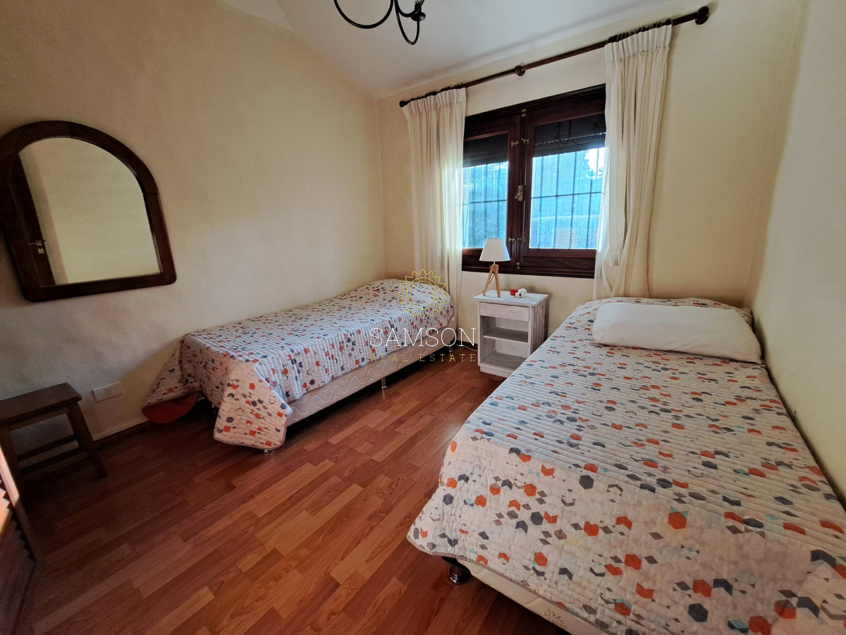 Casa ID.66386 - Casa en venta de 4 Dormitorios y 3 Baños en San Rafael