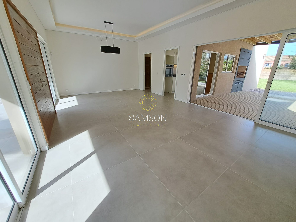 Casa ID.66431 - Casa Moderna en venta barrio Golf  Punta del Este